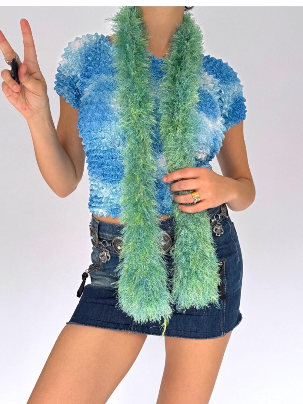 Y2K vintage green fuzzy fluffy plush fringed long skinny eyelash knit scarf